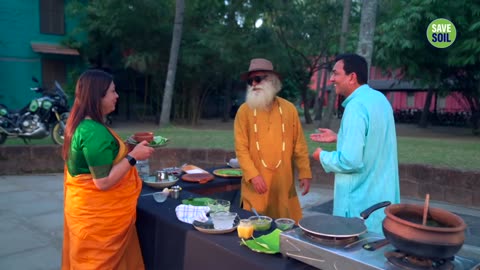 Sadhguru Cooks a Special Dish for Sanjeev Kapoor