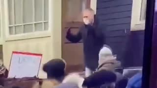 French Protestors Throw Garbage At A Local Politician Who Voted For Vax Passports