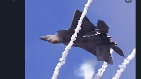 F-22 Raptor showing tactical maneuvers!