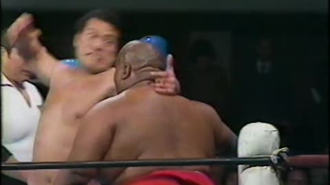 (1985.01.25) Antonio Inoki vs. Abdullah the Butcher - NJPW