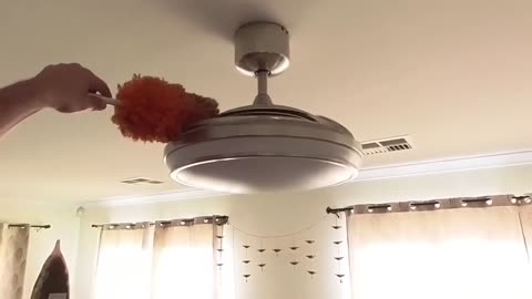 How to Clean a Retractable Blade Ceiling Fan on your Own or without a Second Person