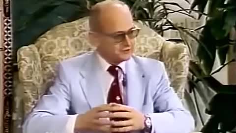 Yuri Bezmenov (Ex KGB)