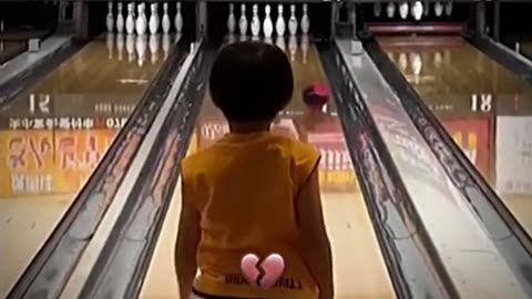 Funny Throw in Bowling