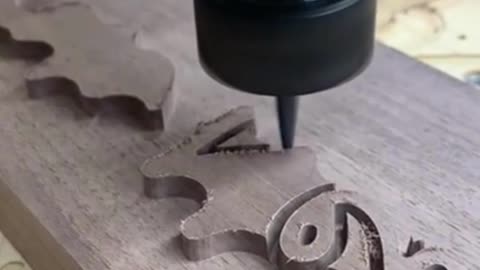 Cutting An Inlay For Cutting Board