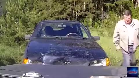 Idiot Drivers Fail Car Crash