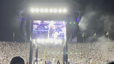 Garth Brooks Calling Baton Rouge in Tiger Stadium