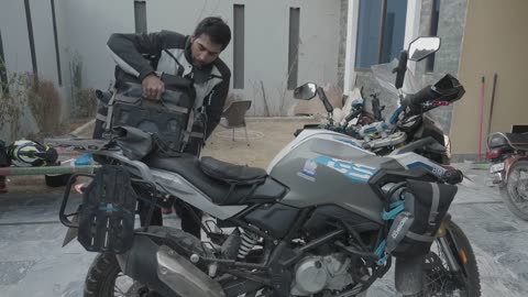 ARRIVING AT TAFTAN BORDER AFTER 650KM RIDE _ S05 EP. 01 _ PAKISTAN TO SAUDI ARABIA MOTORCYCLE TOUR