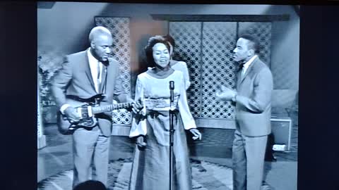 Staple Singers Wish I had Answered 1964 Live