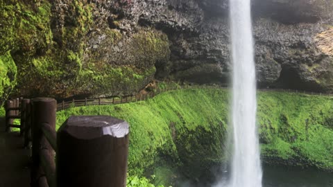 EXPLORING THE EPIC South Waterfall! | Trail of Ten Falls | Silver Falls State Park | Oregon | 4K