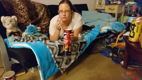 Reaction To Pringles Scorchin Wavy Loaded Nacho Chips