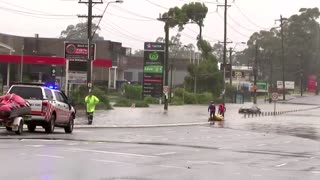 Parts of Sydney hit by floods