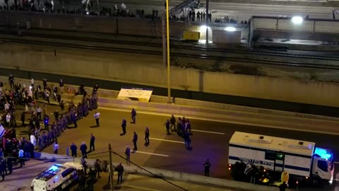 Police break up protest blocking Tel Aviv road