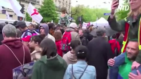 🇫🇷Majówkowa demonstracja w Paryżu. 800 000 protestujących