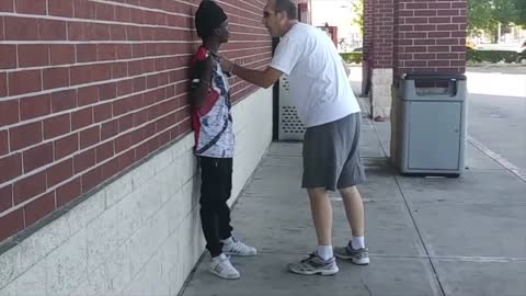 Veteran stops man who threatens to kill him after saying "white boy, I know you have money"