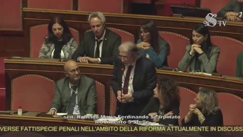 Scarpinato in parlamento svela il progetto criminale del governo di Lady Aspen Meloni.Smantellare l'abuso d'ufficio, stoppare le intercettazioni, mettere il bavaglio alla stampa per favorire gli affari tra mafia e politica.