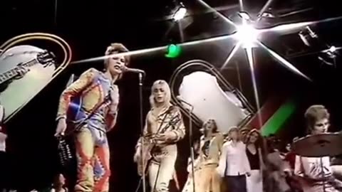 David Bowie ~ Starman ( Live )