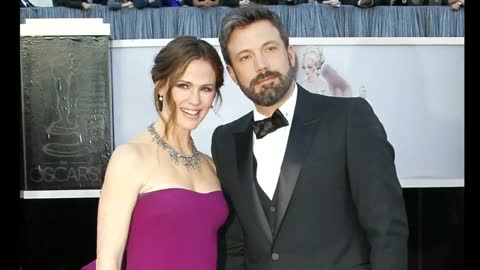 Affleck, Garner announce plans to divorce