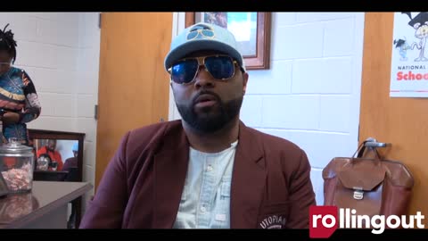 Musiq Soulchild opens 1st "Musiq Room" at Utopia Academy, set to open 2nd in Baltimore