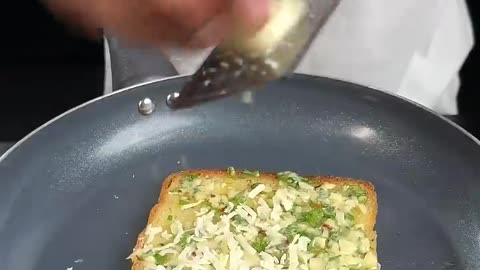 Cheesy Garlic Bread