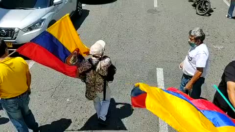 Manifestación congregada en la Puerta del Sol se alista para movilizarse