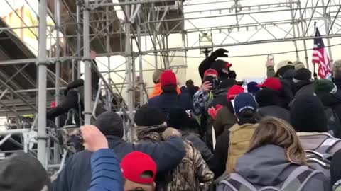 Trump Supporters scale Scaffolding at US Capitol Building to Protest election Fraud