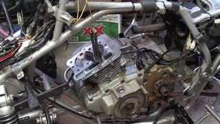 Kawasaki Lakota 300 top end rebuild part 2