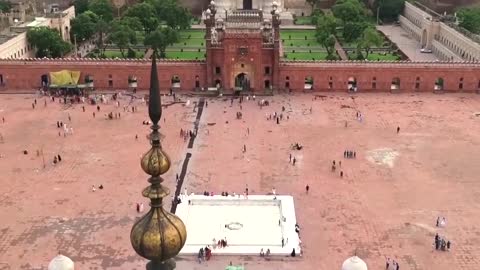 Badshahi Mosque Beautiful view