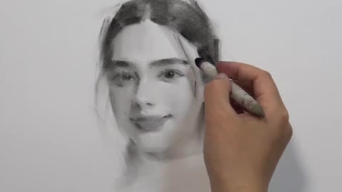 Drawing a portrait of a girl in a sketch style, the content is very suitable for learning 7