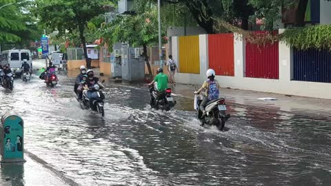 Flooded Street in Saigon, Vietnam 🇻🇳