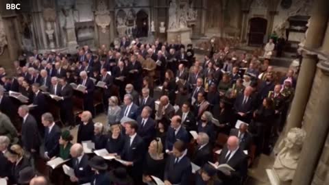 Queen Elizabeth arrives on Andrew’s arm to Prince Philip’s memorial service