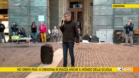 No green pass: a Cremona in piazza anche il mondo della scuola