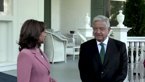 Imágenes del encuentro entre López Obrador y Kamala Harris en Washington