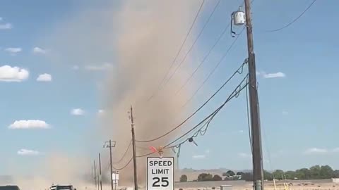 Massive Dust Devil In Arizona || ViralHog