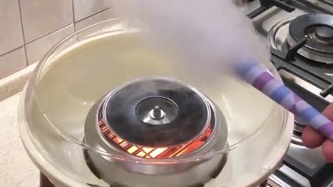 Cotton candy making machine