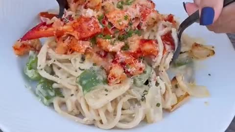 Lobster creamy pasta