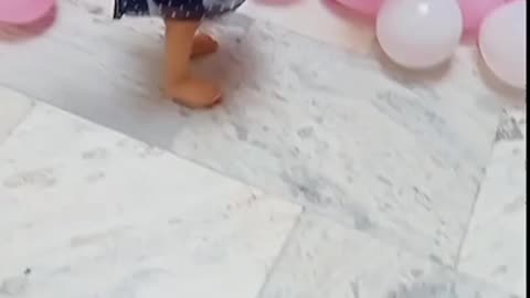 cute baby playing with the balloon🎈 full masti/babygirl /cute/kids/babies/love/happy funny videos