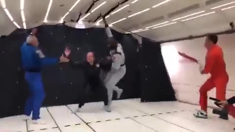 Race at zero gravity