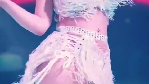 Belly dancer sexy steps 🔥