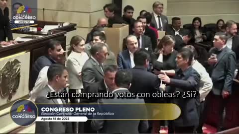 ¿Están comprando votos con obleas?