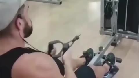 Fitness Funnies: Hilarious Gym Fail Compilation