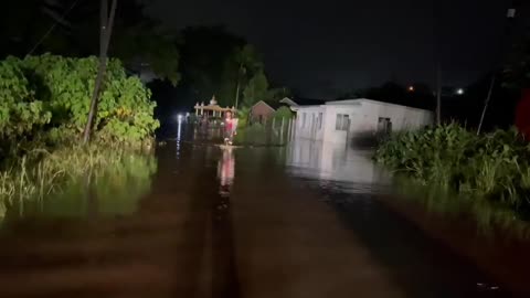 Seven rescued from floods in Verulam.