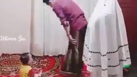 Funny_Video_2021 among our children when there parent doing a pray #part 2