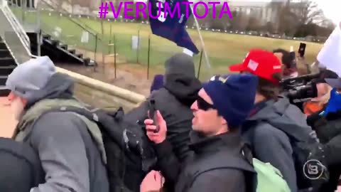 EVIDENCE: Antifa-Police Connection JAN 6th DC