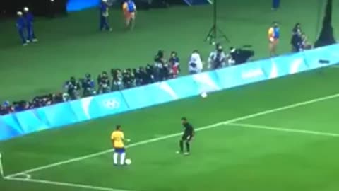 Neymar humiliates Germany defender with an insane skill