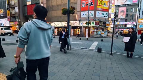 4K TOKYO JAPAN - Shinjuku Shopping Street Walking Tour | 東京の散歩2021