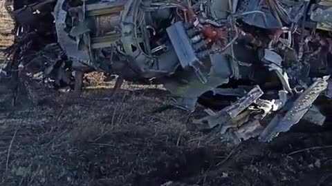 This badly damaged Ukrainian Su-25 managed to land, unreal!