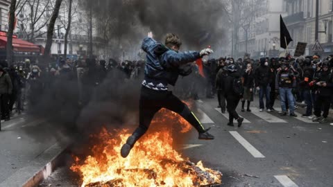 France protests La Rotonde bistro liked by Macron attacked