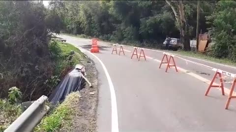 Trecho da avenida Belém Velho é bloqueado por causa das chuvas e trânsito tem alterações