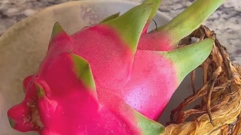 Dragon fruit 🍓🍑🐉