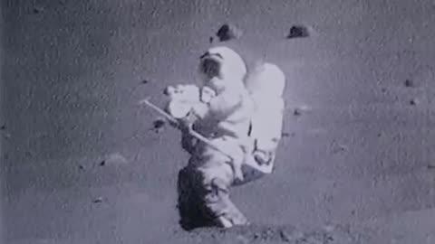 UNSEEN_Footage_-_Astronauts_Falling_on_the_Moon_(NASA_Apollo_Space_Missions)(1080p)